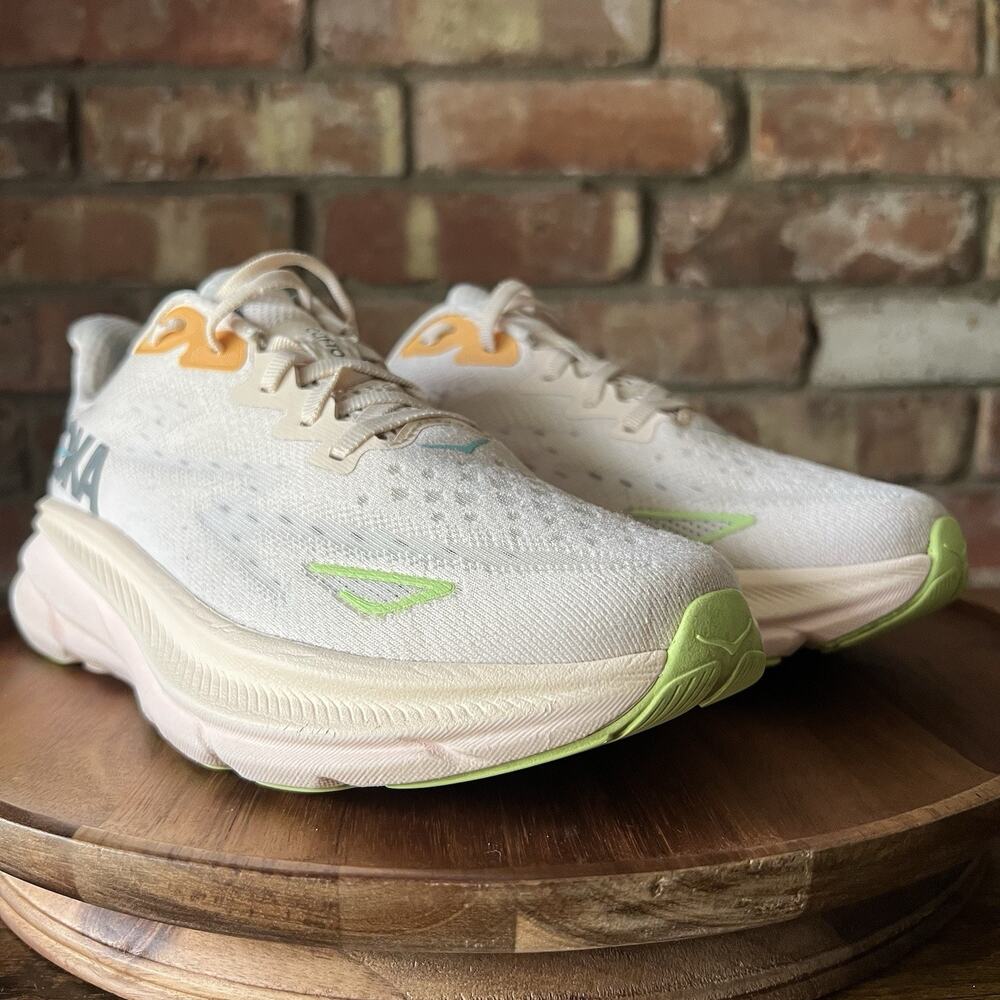 Hoka One One Clifton 9 Women's 7 Max Cushion Vanilla Running Shoes Sneakers - Picture 9 of 16